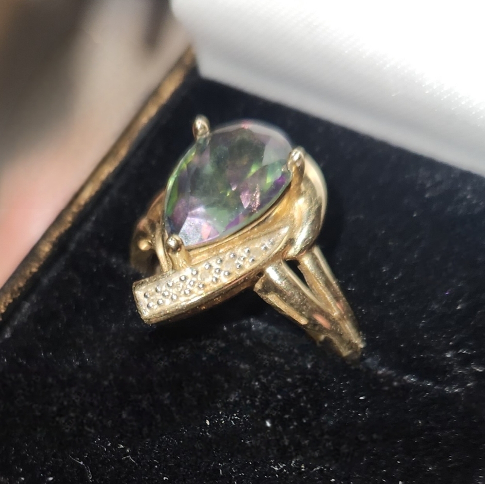 10kt..Gold Large  Mystic Topaz Ring With Diamond Accents - Picture 12 of 15